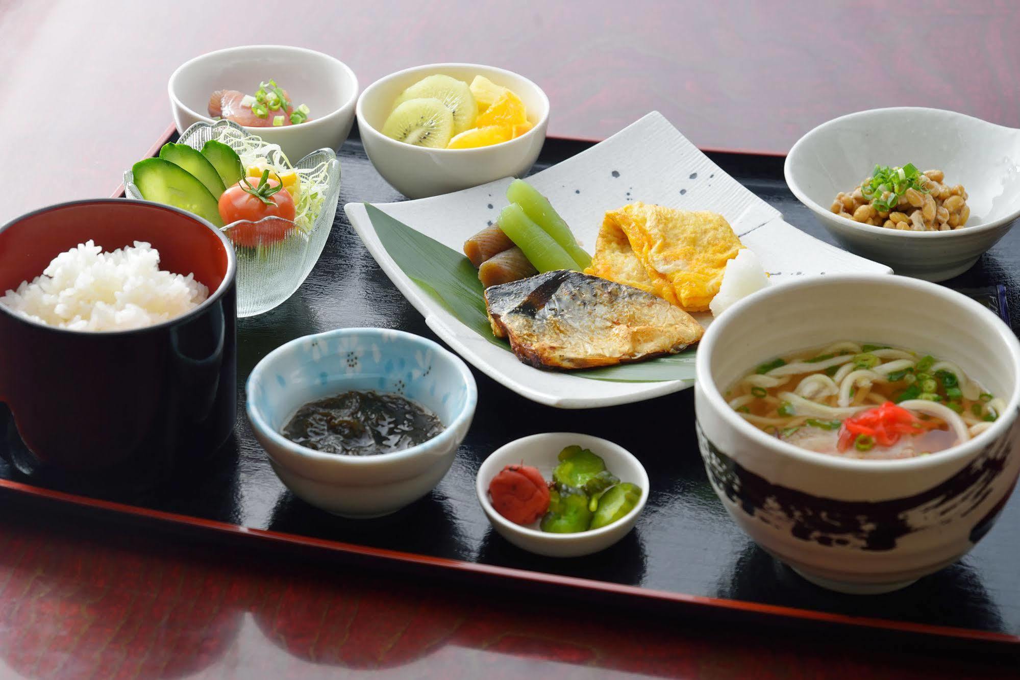 Hotel South Island Miyakojima  ภายนอก รูปภาพ
