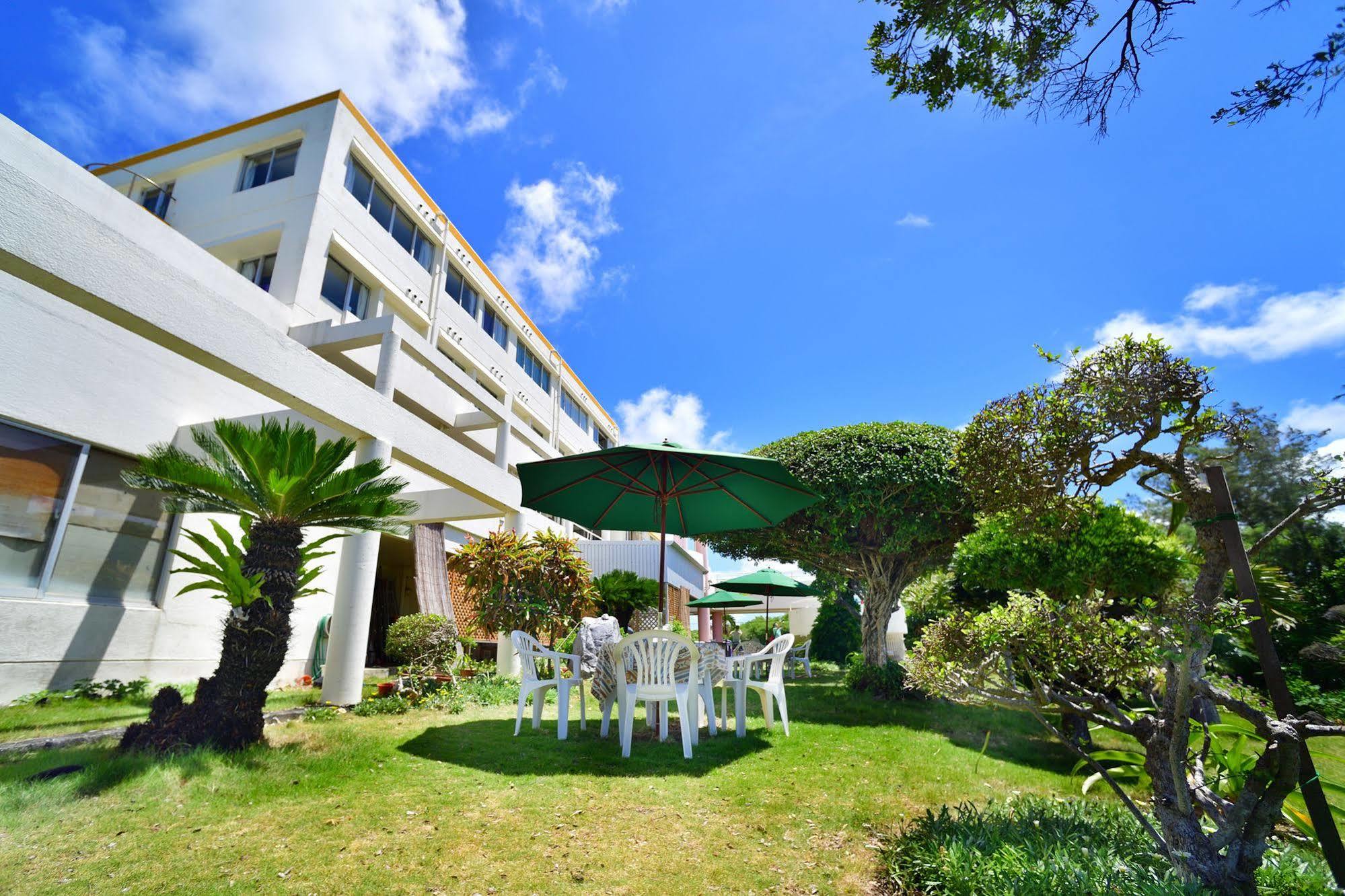 Hotel South Island Miyakojima  ภายนอก รูปภาพ